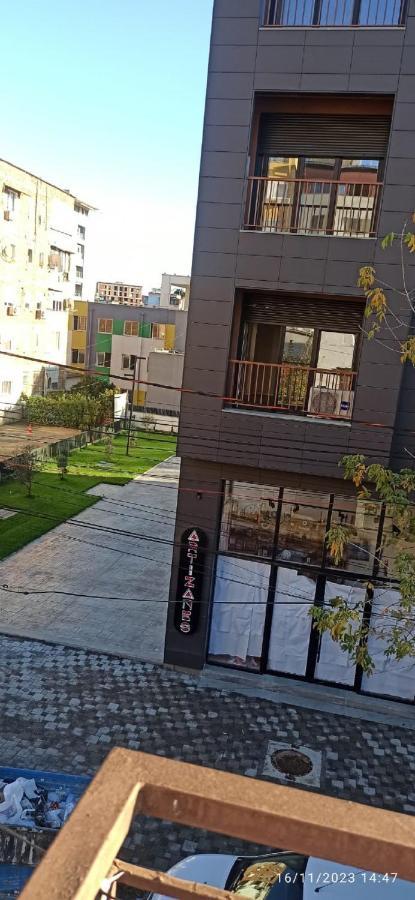Royal Hostel Tirana Exterior photo