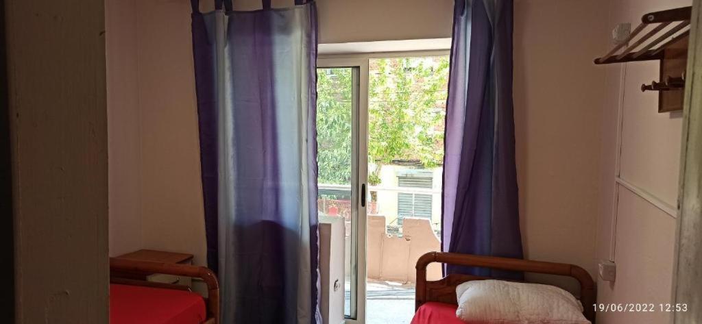 Royal Hostel Tirana Exterior photo
